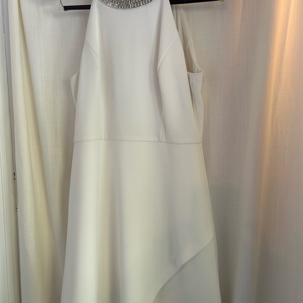 White Sleeveless Dress